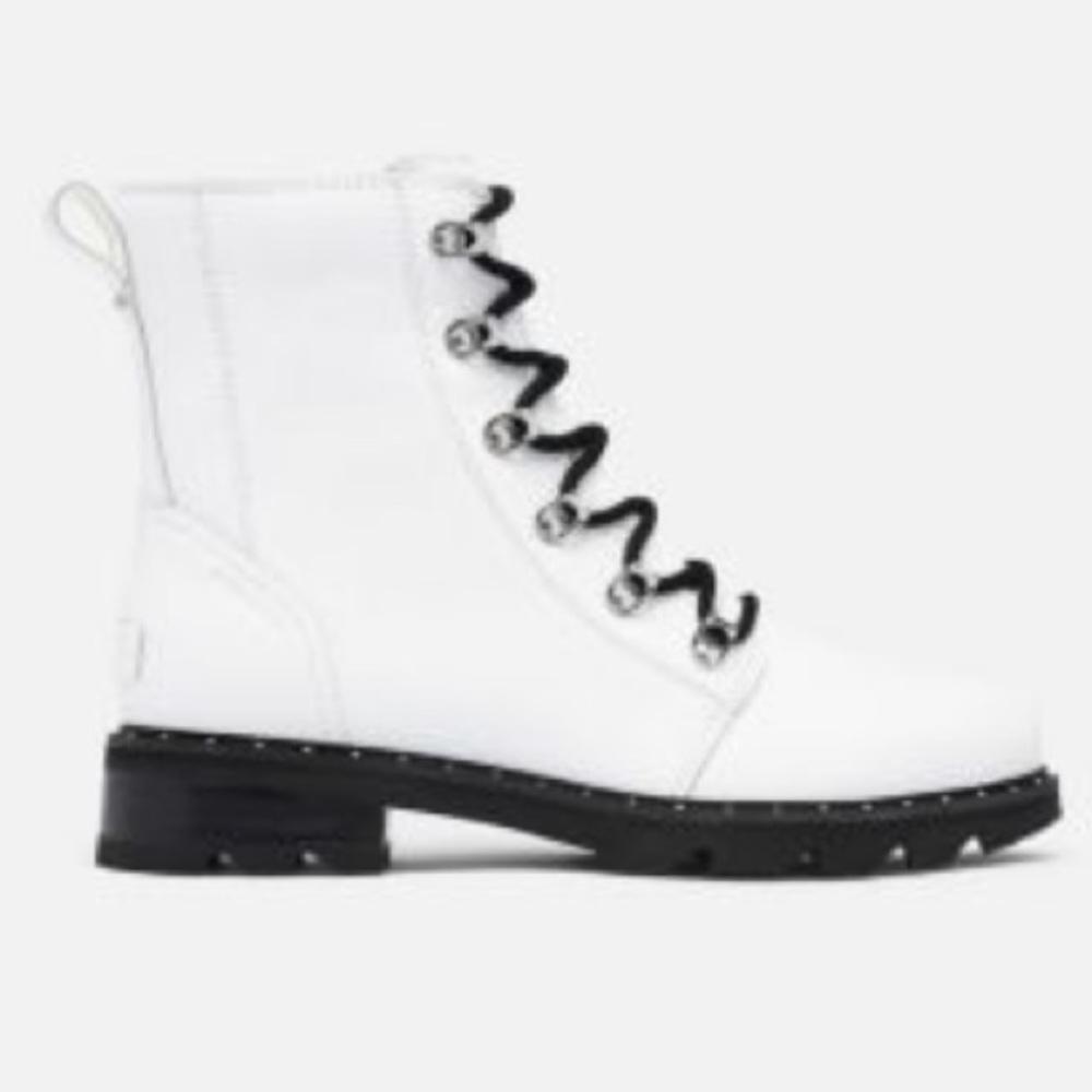 Brand new with box white Sorel Lennox boots